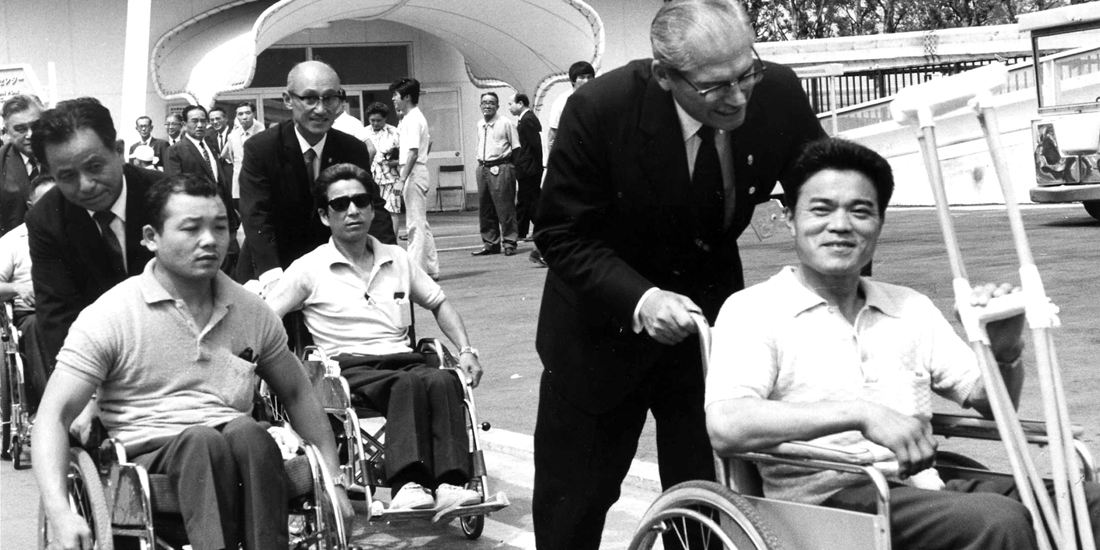 みんなで大阪万博へ行こう 身体障害者センターを建設