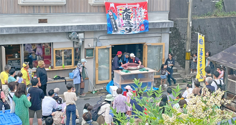 地域活性化と被災地支援にマグロ解体実演販売