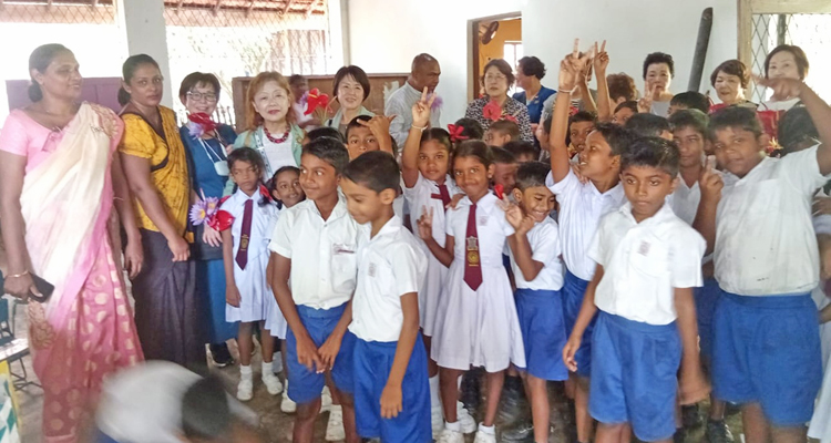 スリランカの子どもたちの健やかな成長を願って