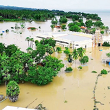壊滅的な洪水被害の救援と復興支援を主導