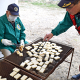 温かいぜんざいで若人の挑戦を後押し