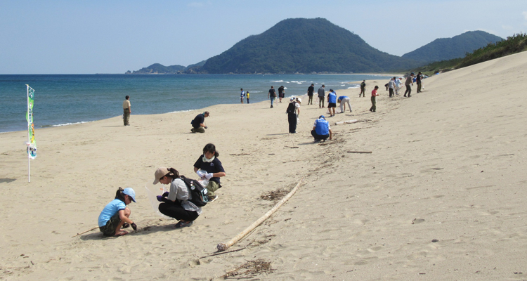 ボーイスカウトとの海岸清掃活動